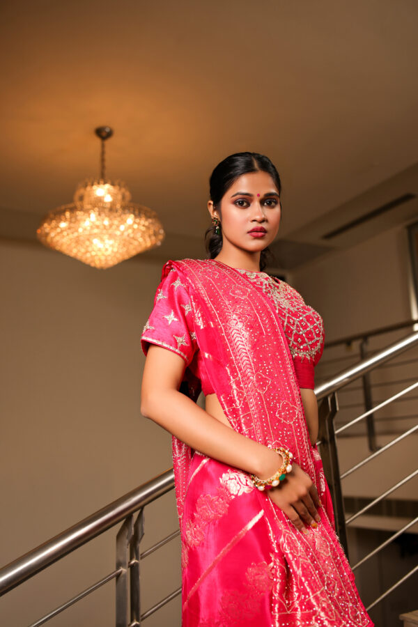 Vibrant Pink Banarasi Silk Saree - Image 4