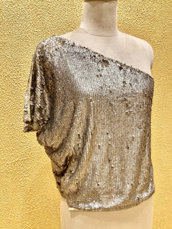 stunning brown one shoulder top - Image 3