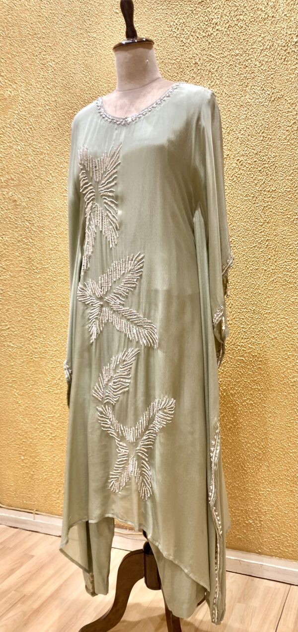 Elegant Embellished Free Size Kaftan Suit Set for Women - Image 4