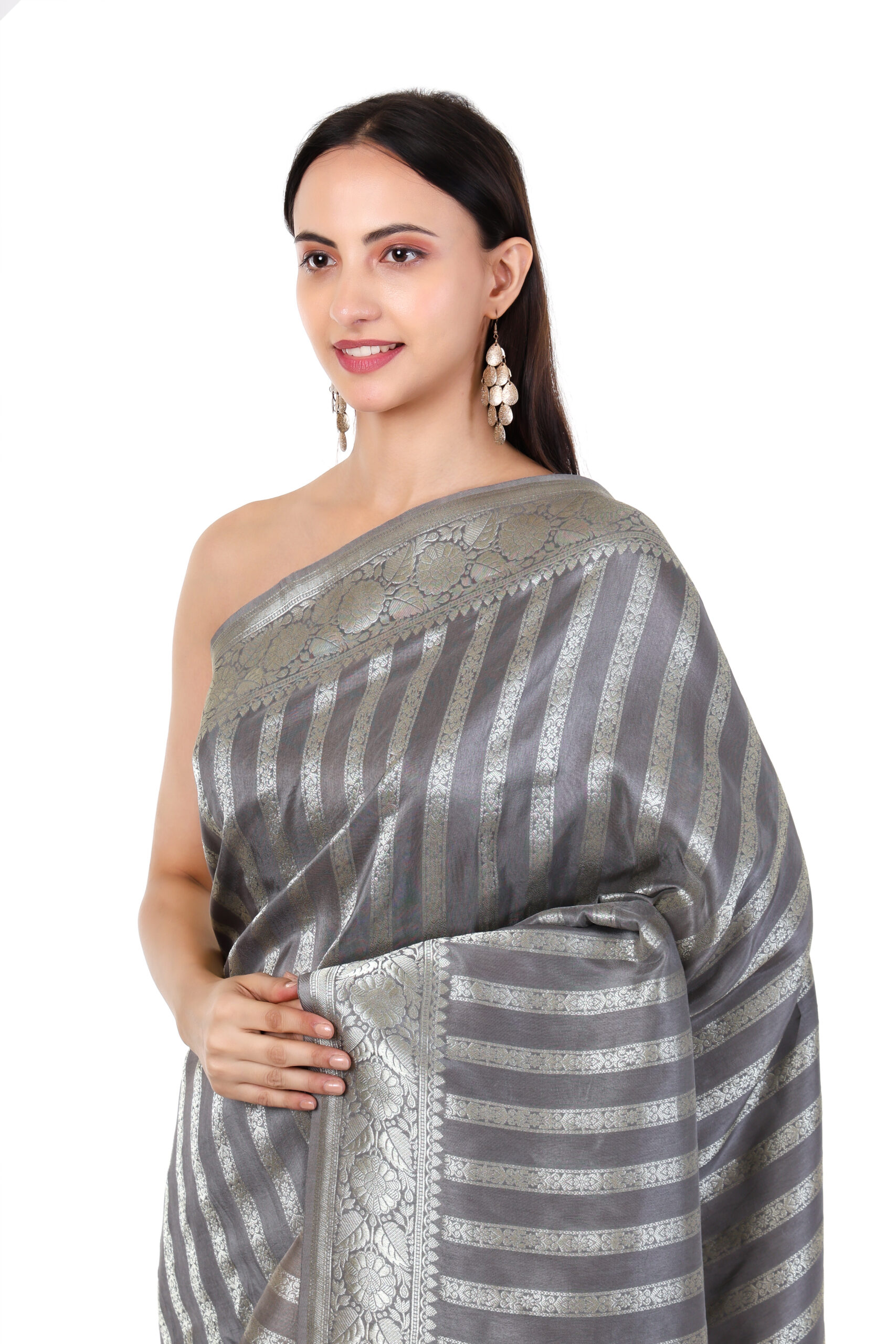 Elegant Grey Banarasi Saree with Gold Zari Stripes - Image 4